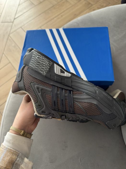 Adidas Response CL Czarne Sportowe Buty Damskie Brąz 36