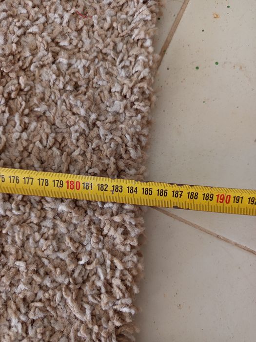 Tapetes de pêlo bege