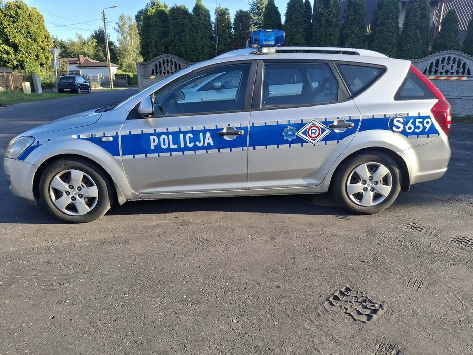 Kia Ceed Kia ceed 1 POLICJA Milicja Radiowóz żółte tablice w pełni sprawny