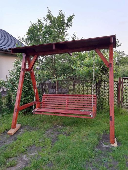 Huśtawka ogrodowa drewniana