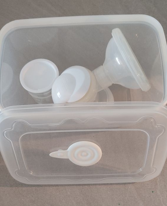 Laktator ręczny Tommee Tippee