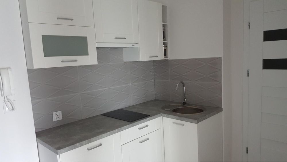 Wynajem - Kawalerka ok. 30m2 ,  nowe budownictwo , winda.