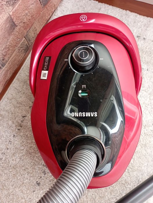 Пылесос Samsung с мешком