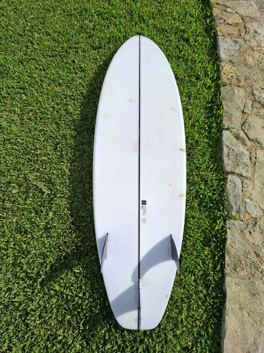 Prancha Olaian epoxy 6.3 com quilhas extra e saco