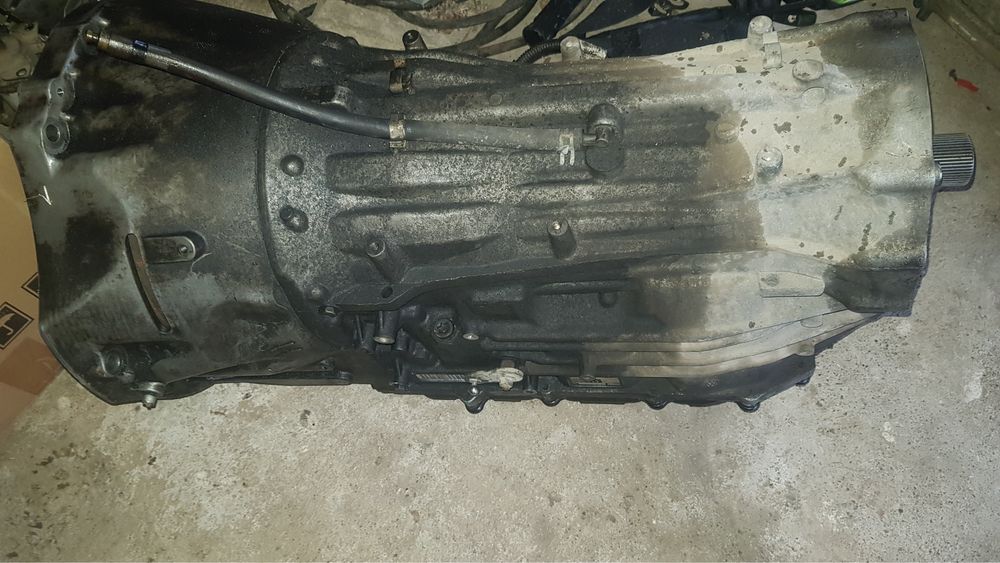 Коробка автомат з роздаткою і блоком на Volkswagen Touareg 3.0 Дизель