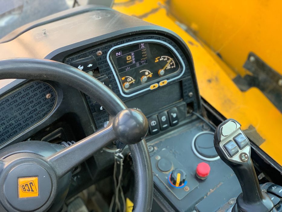 Телескопічний навантажувач JCB 525-60 Телескопический погрузчик 2,5т