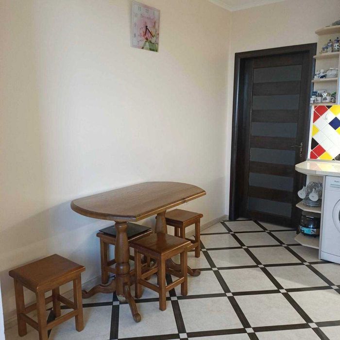 Продаю 2к квартиру з Євроремонтом в жилому стані.Цегляний будинок.Газ