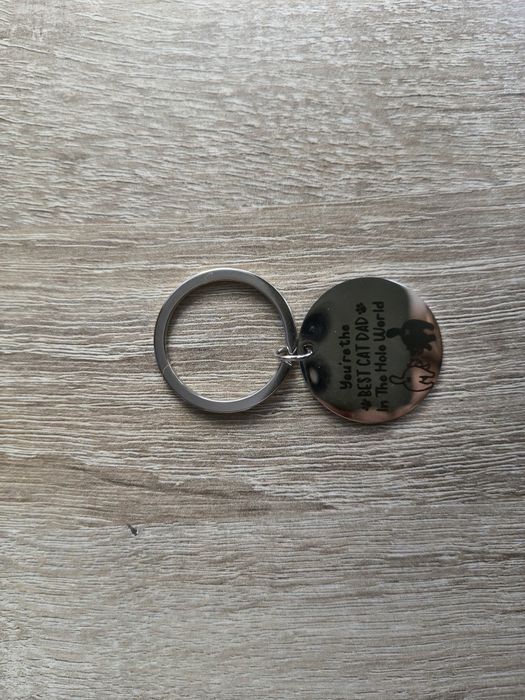 Minimalistyczny brelok z grawerem