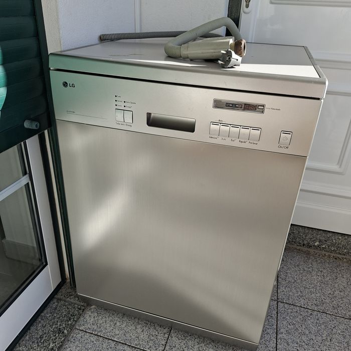 Máquina de Lavar Louça LG LD-2161MH – Para Peças ou Reparação