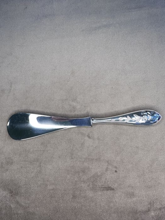 Calçadeira em prata