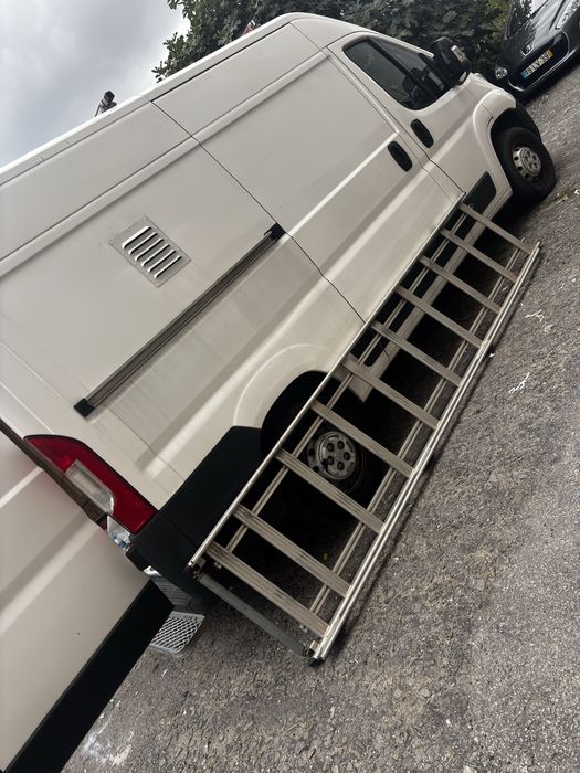 Vende grade de tejadilho