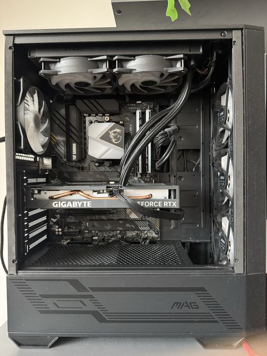 Komputer gamingowy RTX 4060/32GB RAM/1TB NVMe