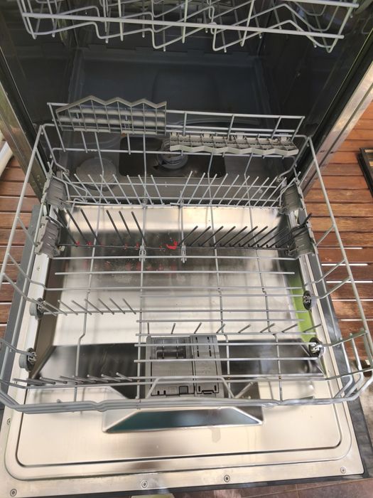 Посудомийка BOSCH SCE64M65  60х60 замість духовки