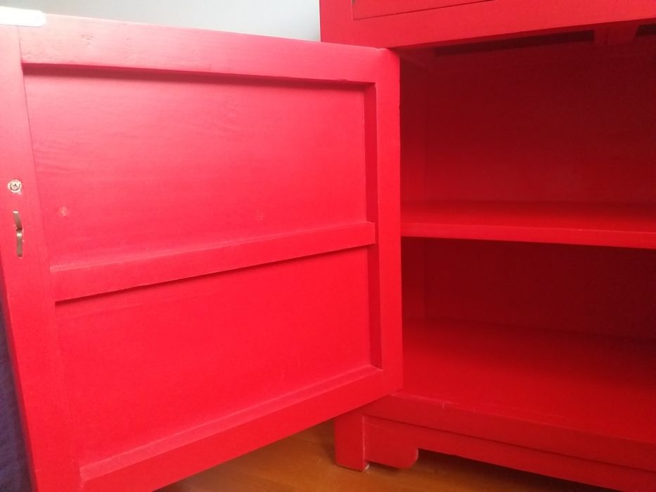 Comoda vermelha estilo chines