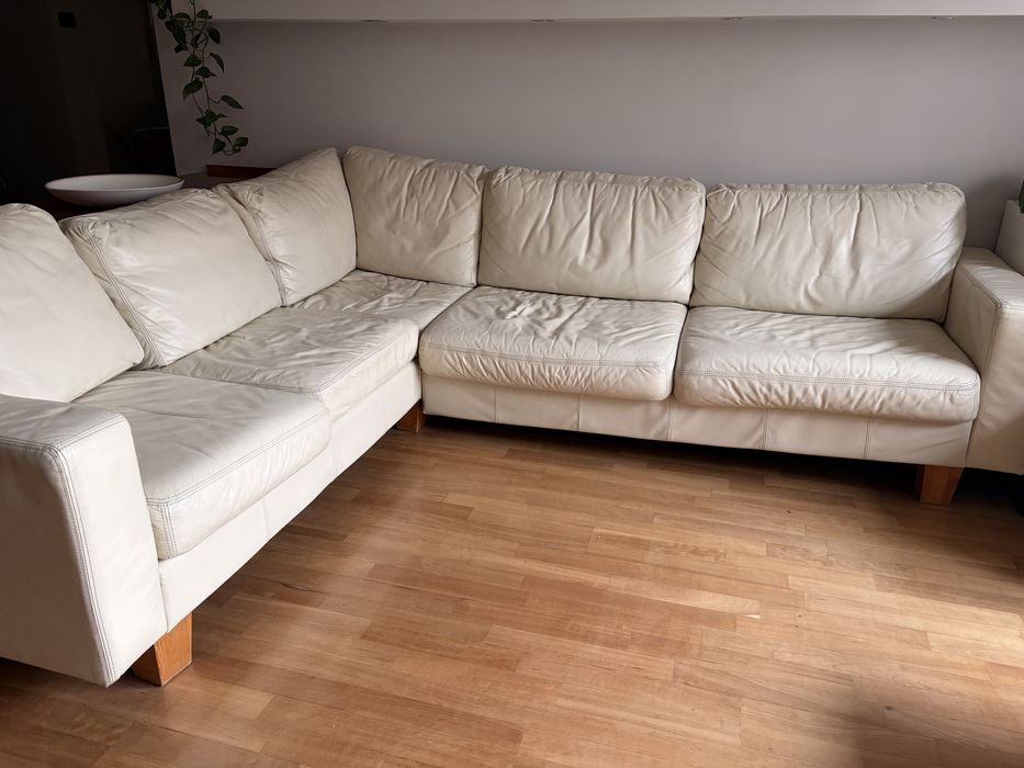 Skórzany narożnik 255x215 BEZ funkcji spania ecru kremowy + puf pufa