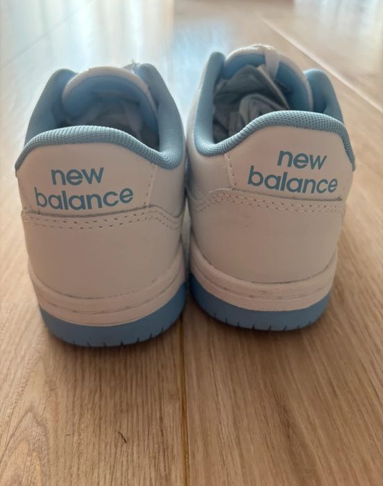 Białe New balance