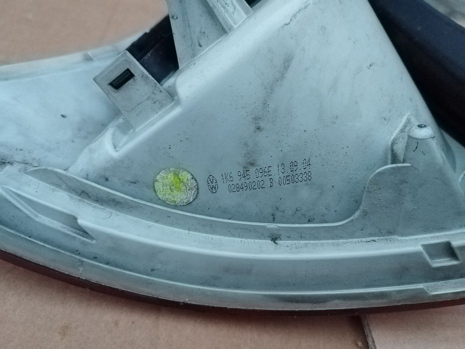 Vw Golf V 5 lampy tył komplet prawa lewa