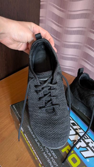 Кросівки Skechers Memory Foam, чорні 43 розмір з чеком