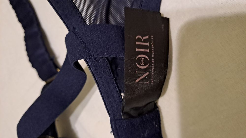 Бюстгальтер  т синього кольору чашка В-С довжина 65-75  NOIR