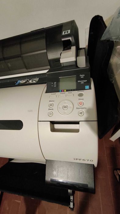 Plotter Canon imagePROGRAF iPF670