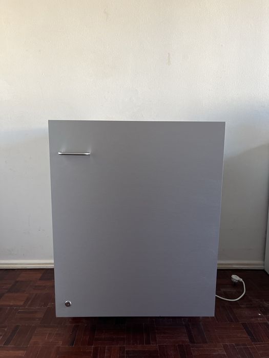 Frigorífico Siemens (baixo/compacto)