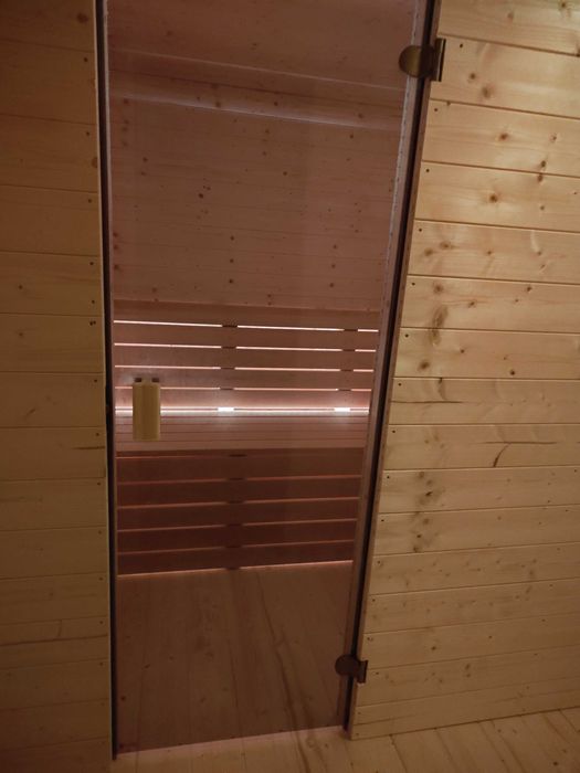 sauna sucha fińska | ogrodowa, z przedsionkiem, domkiem narzędziowym