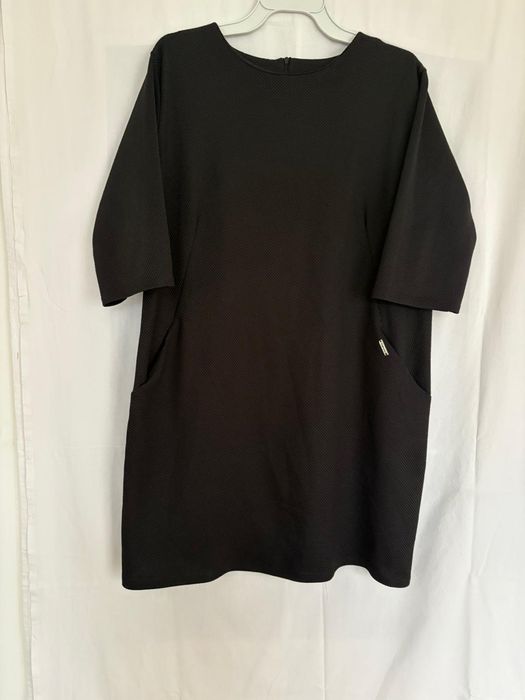 Czarna oversize sukienka roz 52