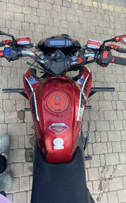 Продам мотоцикл спарк 200