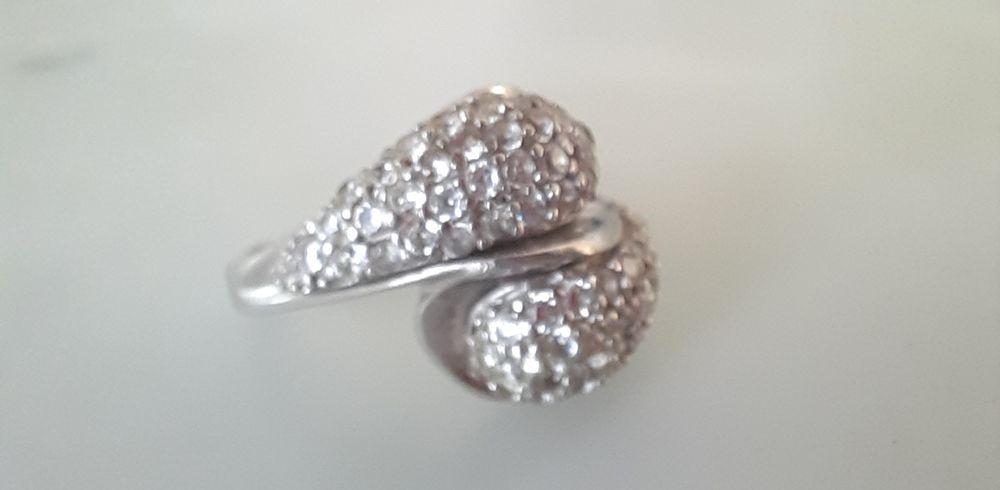 Каблучка, срібло. 18 розмір. Цирконій