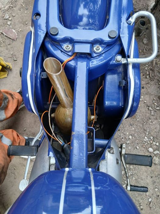 ретро мотоцикл Jawa 250 Ява