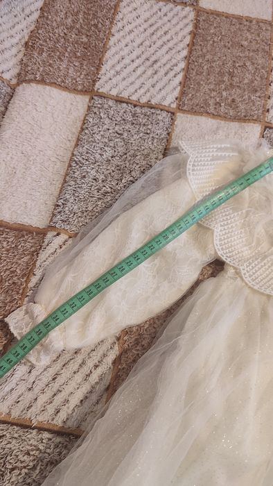 Святкова сукня для дівчаток