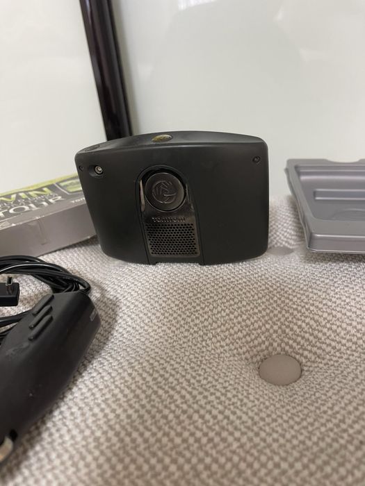 Продам навігатор томтом.