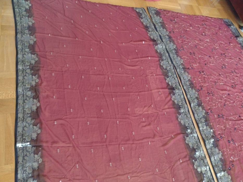 Materiał  bordowy 2 szt