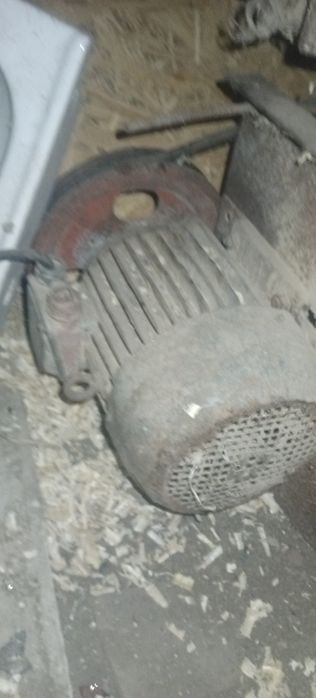 Дерево обробних станок