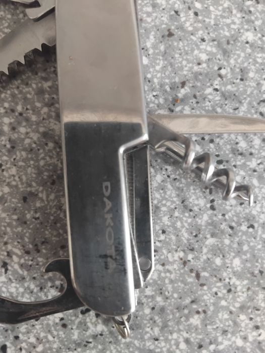 Canivetes com funções.