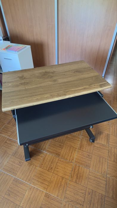 Secretária para escritório