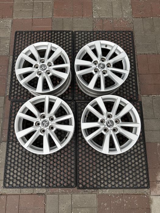 Диски оригінальні toyota Camry 70 corolla avensis auris 5 114,3 r16