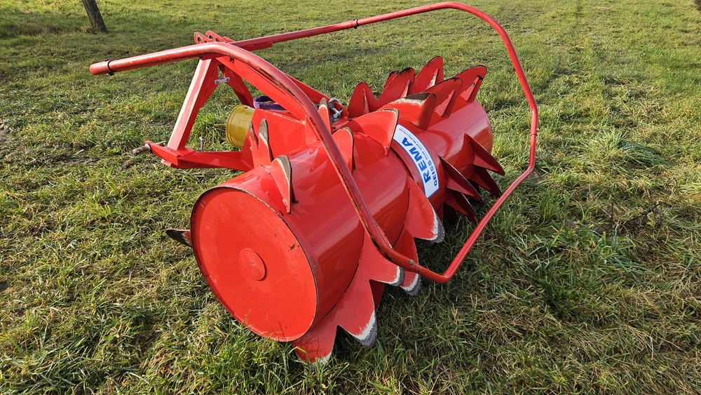 Rozgarniacz pryzm równiarka wał rema reck kiszonki stockmann