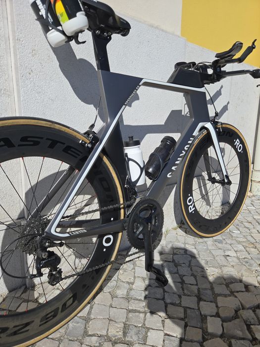 Canyon Speedmax CF full carbon