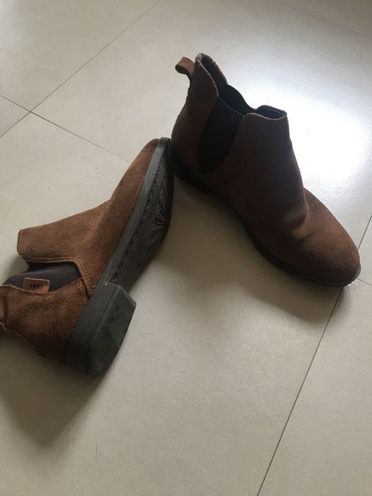 Botins castanhos