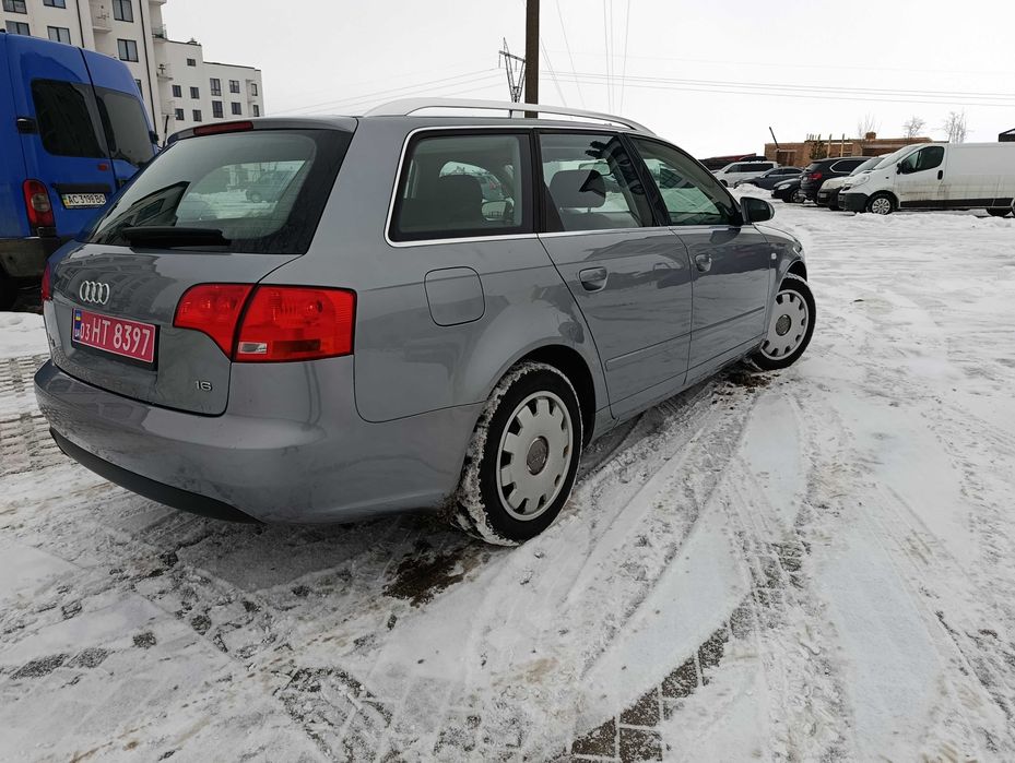 Audi A4 b7 1.6 бензин
