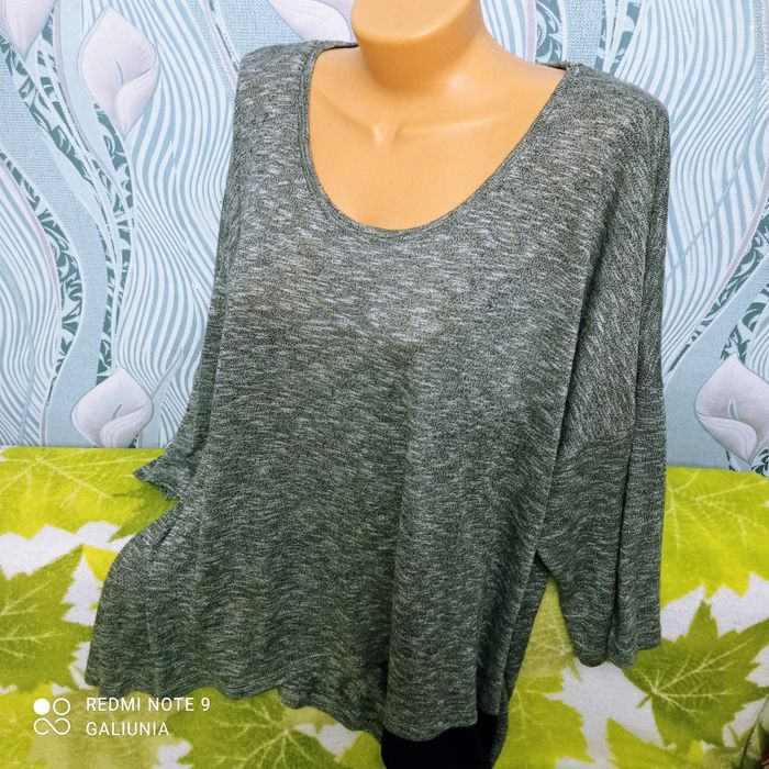 Стильный женский свитер