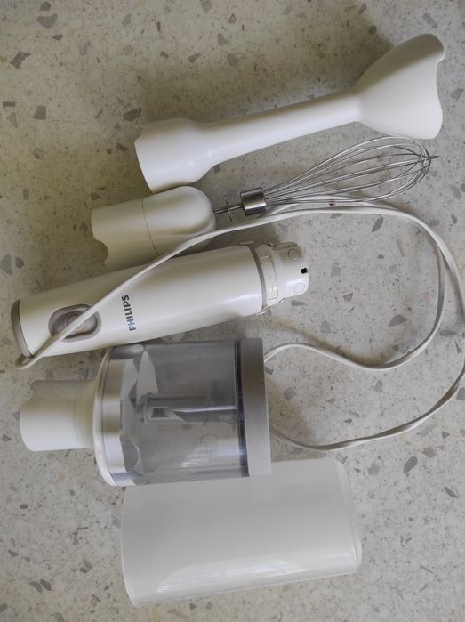 Блендер Philips працюючий