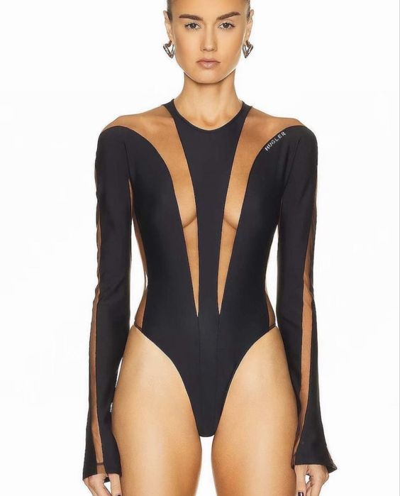 Ефектний боді Mugler