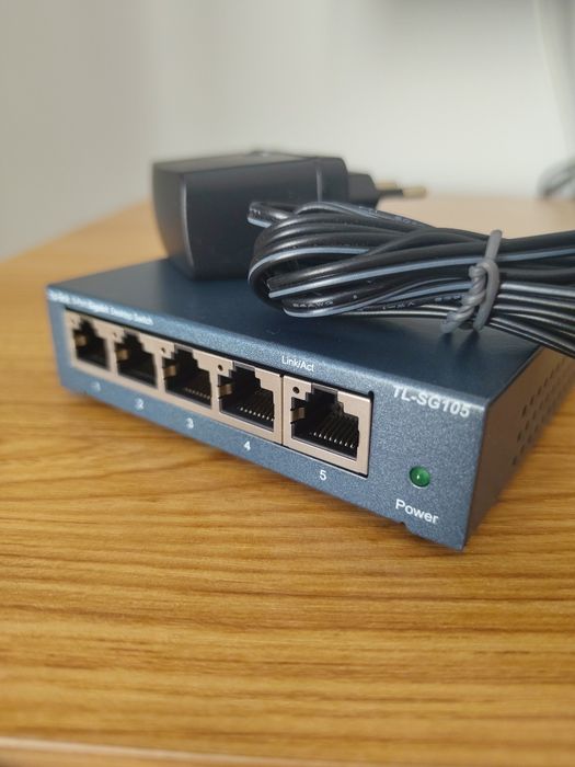 Switch Gigabit TL-SG105