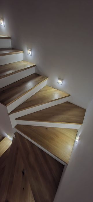 Stopnie Dąb Jesion schody drewniane