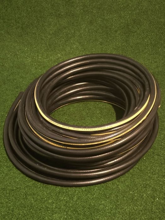 Mangueira de ar comprimido e pulverizaçao agrícula.