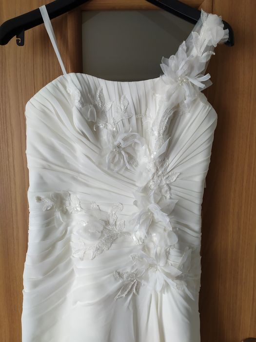 Suknia ślubna ecru r. 40, na 160 cm