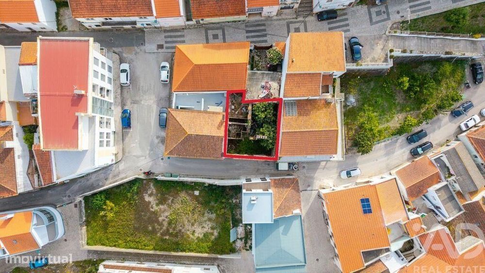 Prédio em Lourinhã e Atalaia