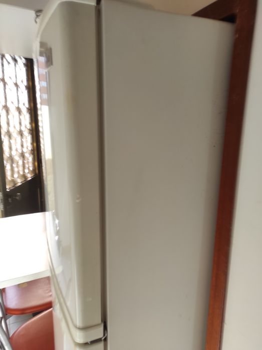 Quarto privado cozinha e casa de banho comum